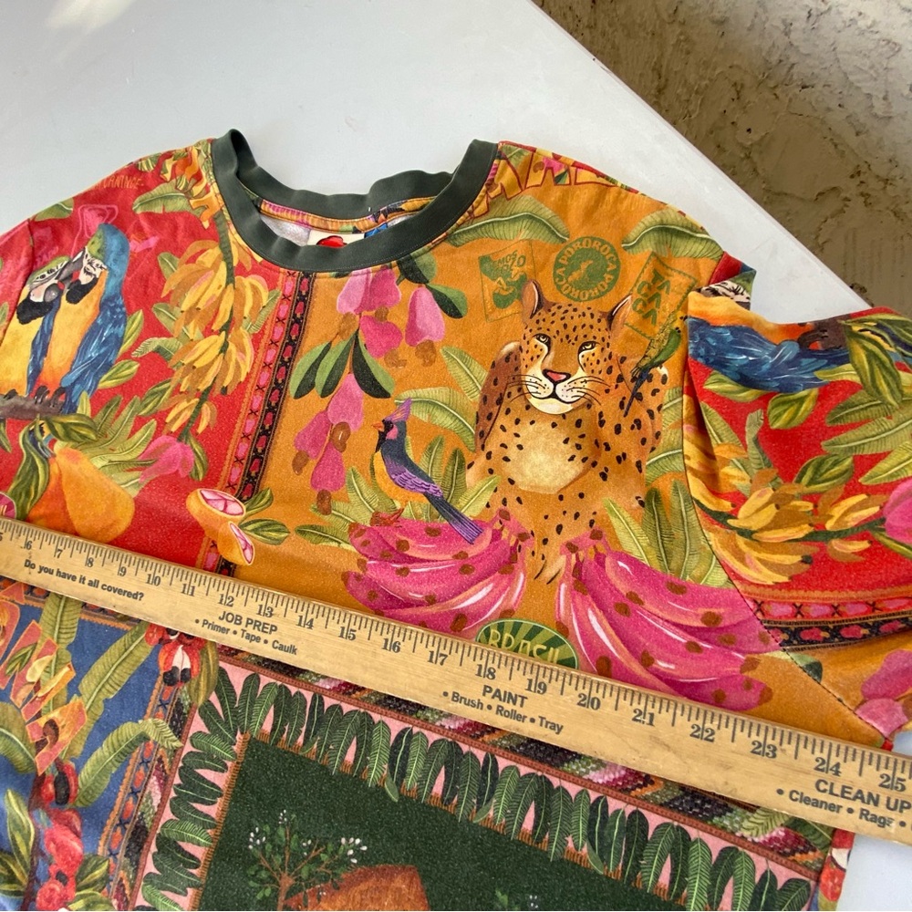 FARM Rio Anthropologie Brazil Jungle Leopard Parrot Sweatshirt Top women’s xl - Picture 8 of 16